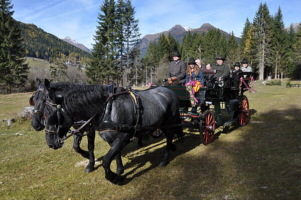[Translate to EN:] Reiten in Tweng