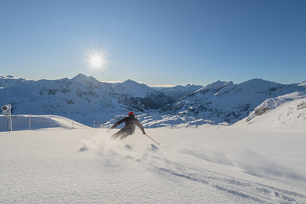 Skiing in Obertauern